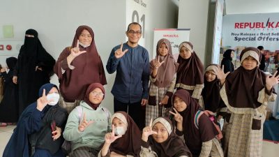 Ratusan Pelajar Berpesta Dalam Acara Islamic Book Fair 2023 Di Istora Gelora Bung Karno