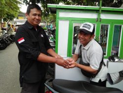 Indahnya Berbagi FWJI Korwil Tangsel Kembali Berbagi di Jum’at Berkah